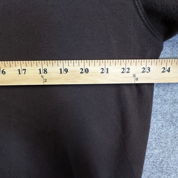 IZOD Crewneck Fleece Pullover Sweatshirt Men's Size L Dark Brown Cotton Blend - Picture 3 of 10